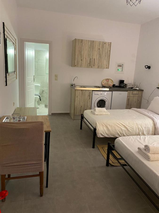 Mani Spot Hotel Areopoli Buitenkant foto
