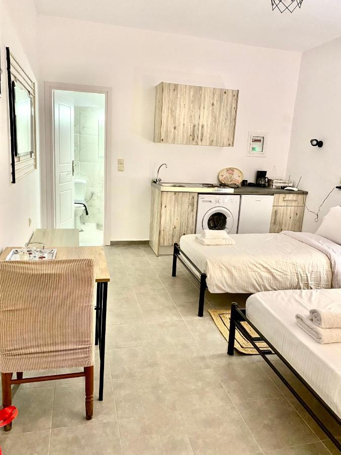 Mani Spot Hotel Areopoli Buitenkant foto